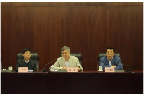 山東影視傳媒集團(tuán)2017年度總結(jié)大會(huì)順利召開(kāi) 山東影視傳媒集團(tuán)2017年度總結(jié)大會(huì)順利召開(kāi)